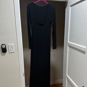 Elegant Black Long Sleeve Dress
